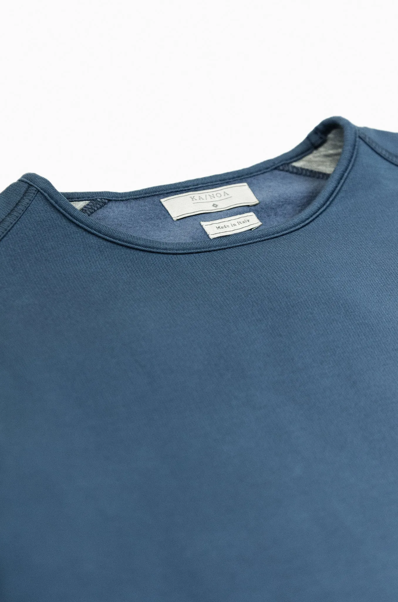 Albin crew-neck fleece (sugar paper)