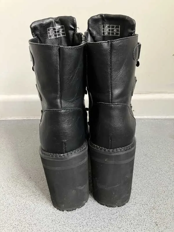 Broom Rider Boots [B] Resurrect