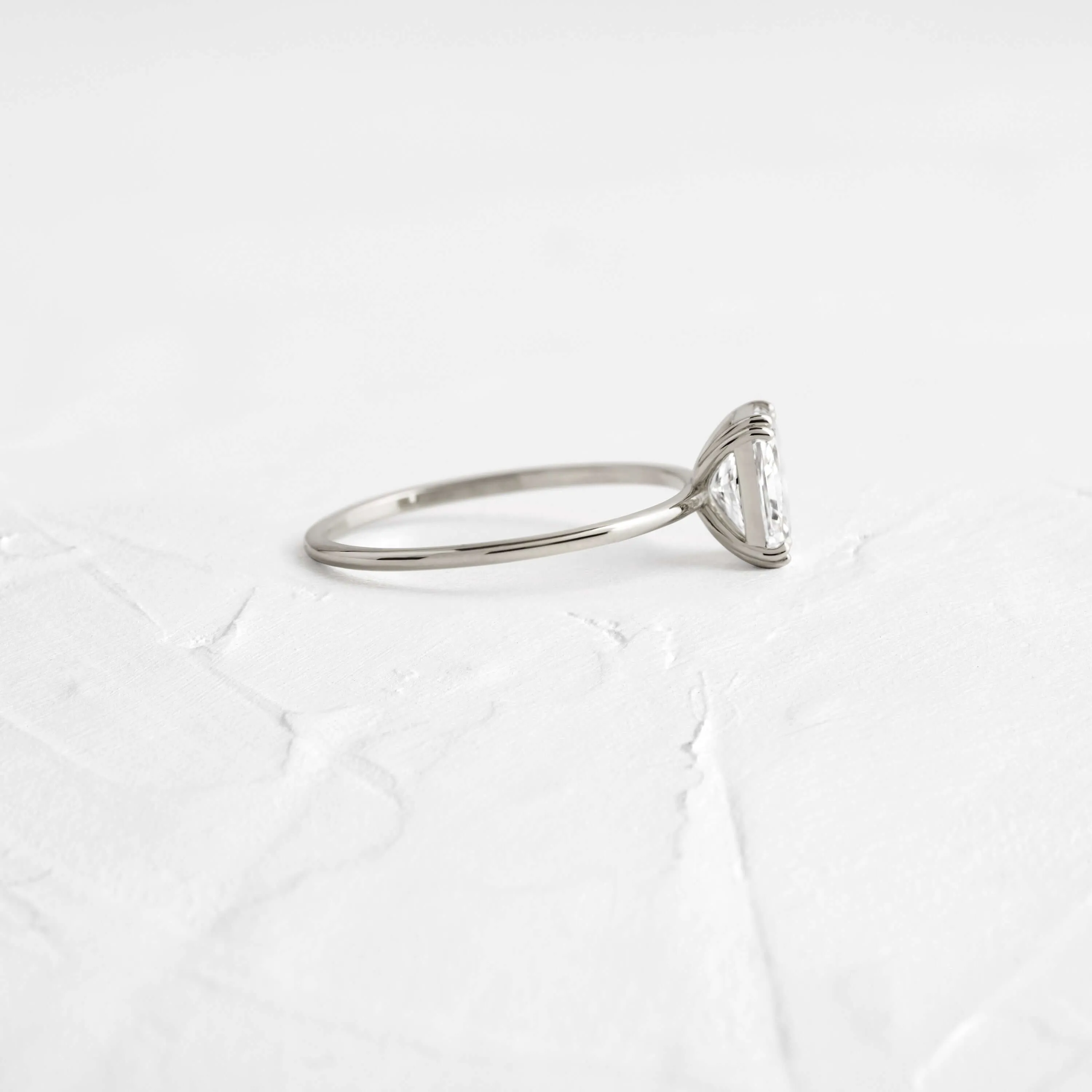 Filament Ring, Radiant Cut